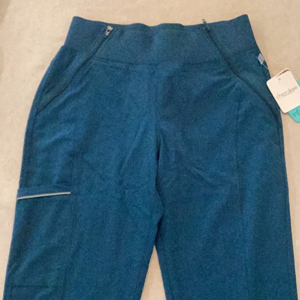 Infinity by Cherokee Women’s Scrubs Caribbean Blue - Picture 4 of 10